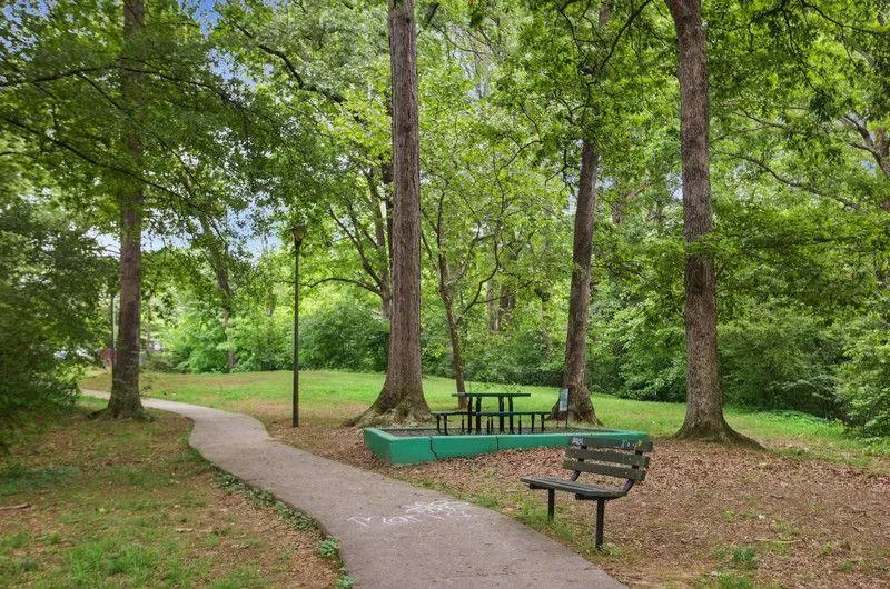 Atlanta, Georgia 30307, United States, 3 Bedrooms Bedrooms, ,2 BathroomsBathrooms,Residential,Active,144755