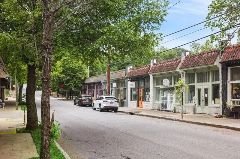 Atlanta, Georgia 30307, United States, 3 Bedrooms Bedrooms, ,2 BathroomsBathrooms,Residential,Active,144755