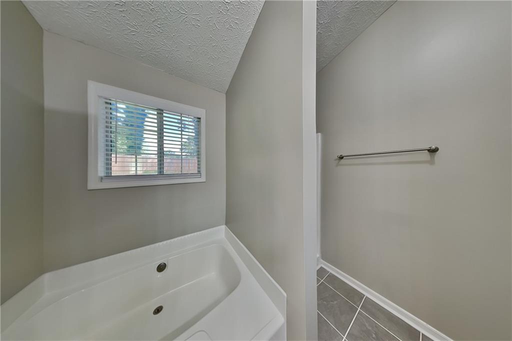 River Oaks - Residential Lease