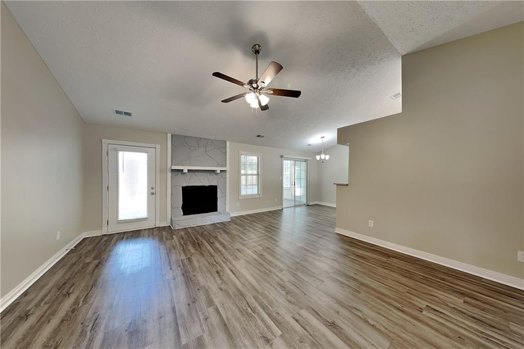 River Oaks - Residential Lease