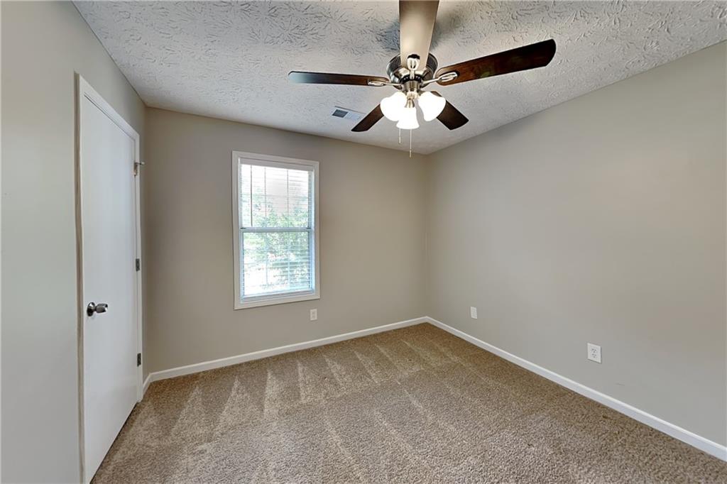 River Oaks - Residential Lease