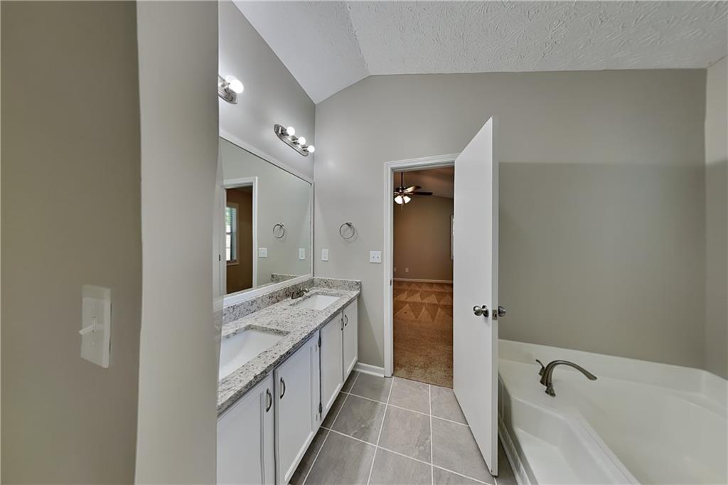 River Oaks - Residential Lease