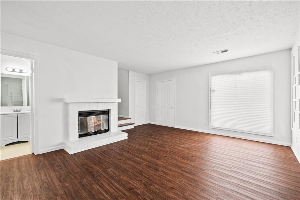 Holcombe Crossing - Residential