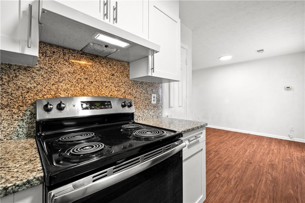 Holcombe Crossing - Residential