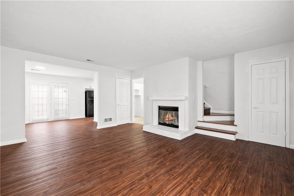 Holcombe Crossing - Residential