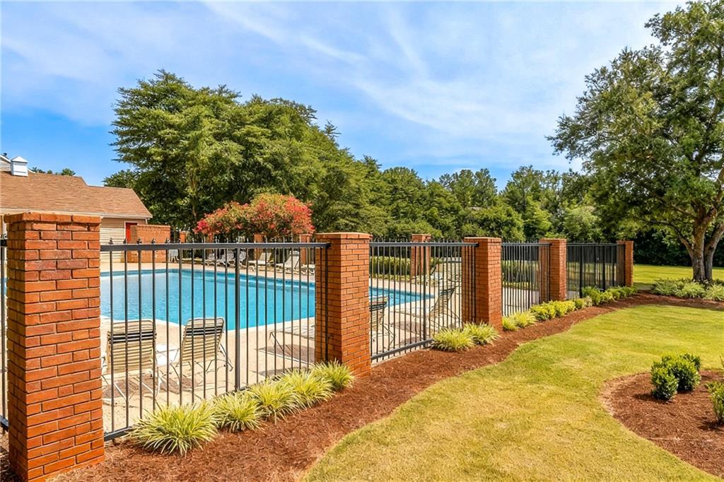 Holcombe Crossing - Residential