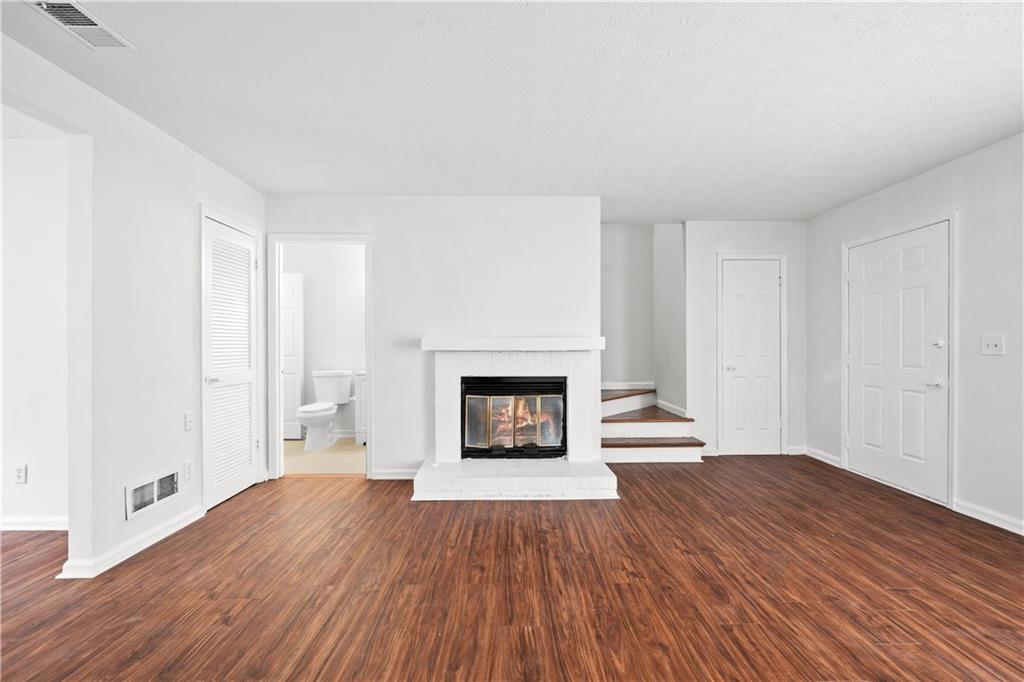 Holcombe Crossing - Residential
