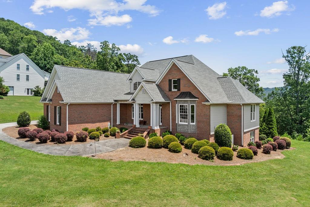 262 Pinnacle Pointe Dr