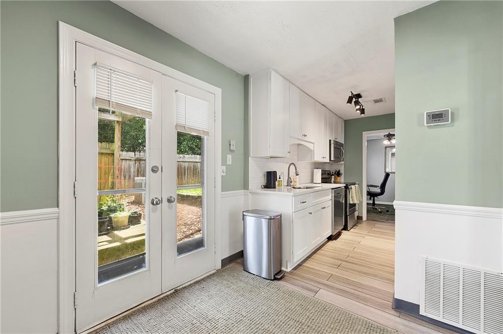 4131 N Gloucester Place, Atlanta, Georgia image 12