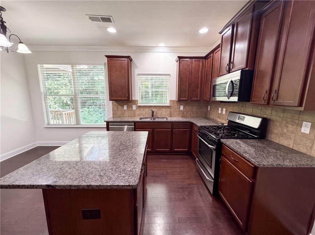 2321 Willow Shade Lane