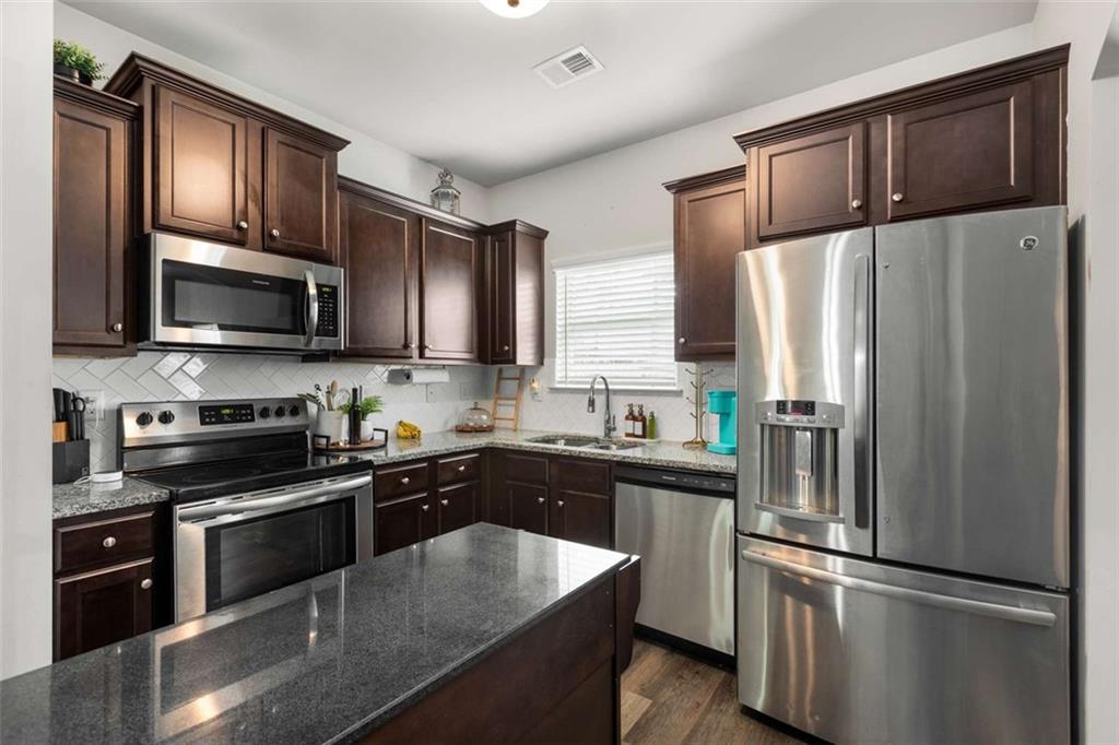 3406 Pennington Drive, Lithonia, Georgia image 9