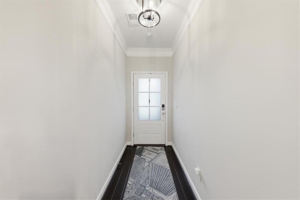 1028 Broadview Drive