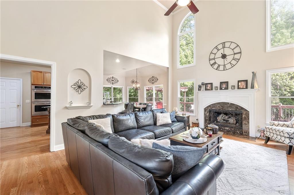 417 Rhodes House Drive, Suwanee, Georgia image 3