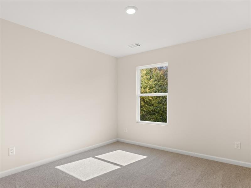 8230 Coldstream Drive, Fairburn, Georgia image 17