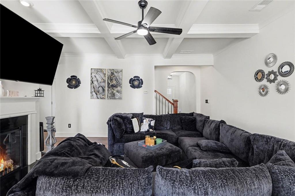 5324 Radford Loop