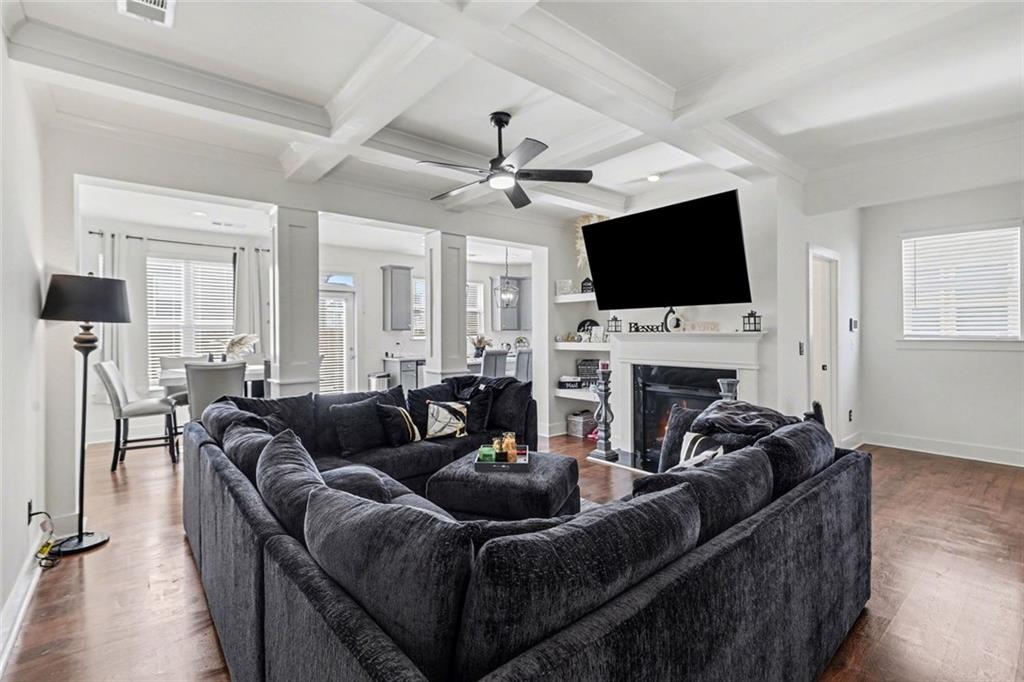 5324 Radford Loop