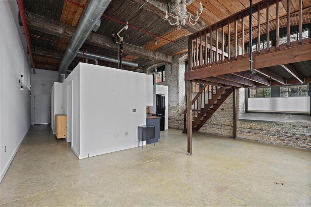 170 Boulevard SE H128