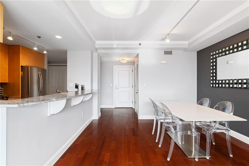 3338 Peachtree Road NE 3406