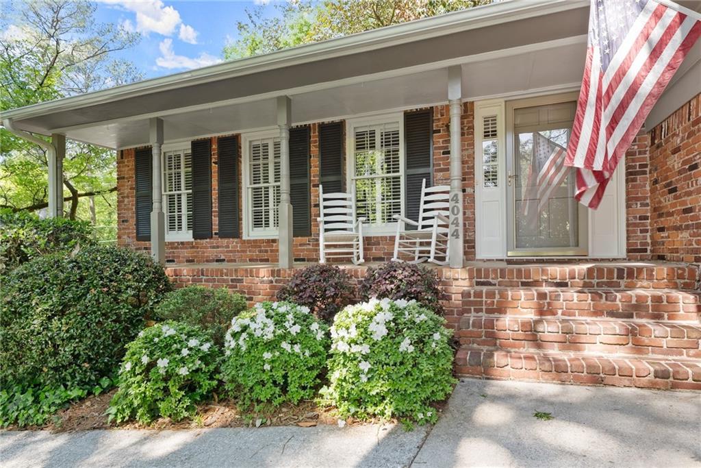 4044 Ashentree Drive, Brookhaven, Georgia image 6