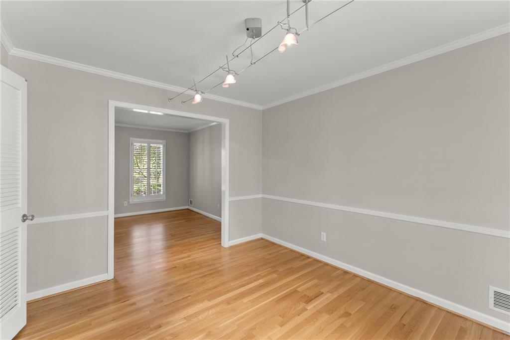 4044 Ashentree Drive, Brookhaven, Georgia image 10