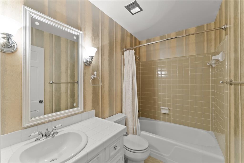 4044 Ashentree Drive, Brookhaven, Georgia image 36