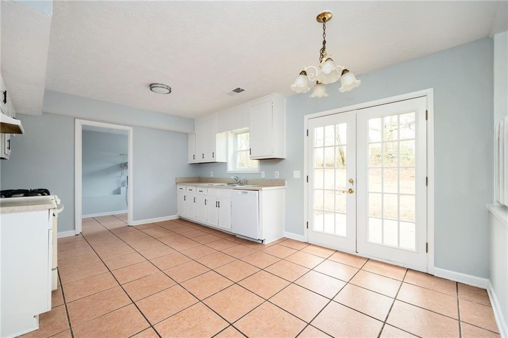 3201 Palomino Drive, Powder Springs, Georgia image 7