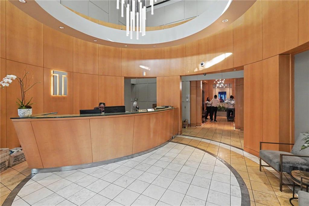 285 Centennial Olympic Park Drive NW 707