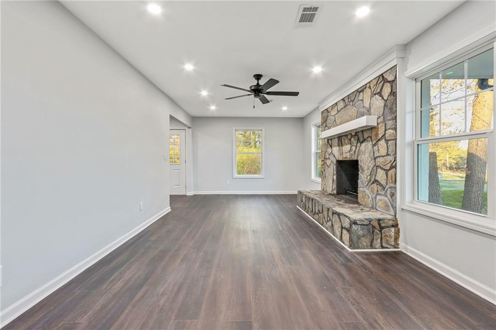 298 Barber Circle, Newnan, Georgia image 5