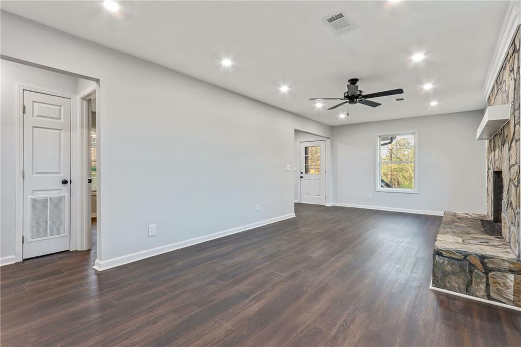 298 Barber Circle, Newnan, Georgia image 7
