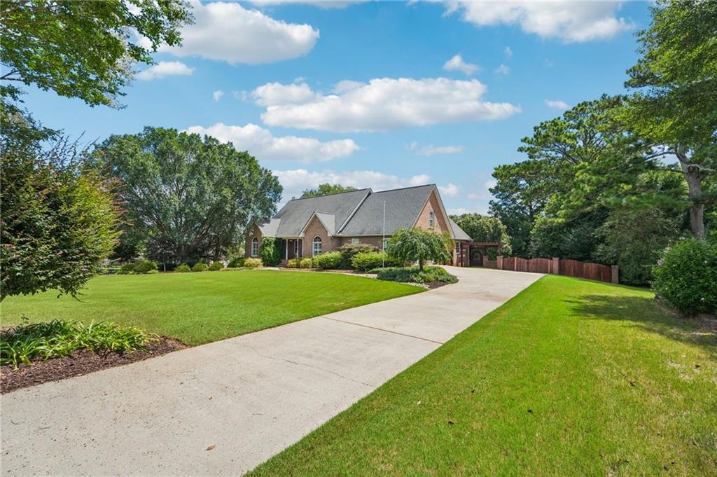 1118 Sutton Drive