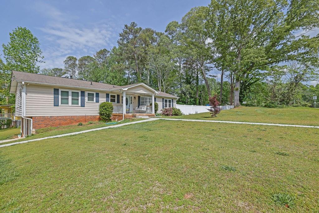 5185 Twin Oak Drive, Woodstock, Georgia image 4