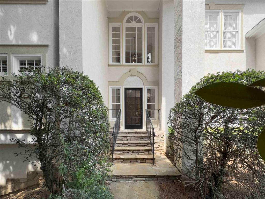 4630 Clary Lakes Drive NE