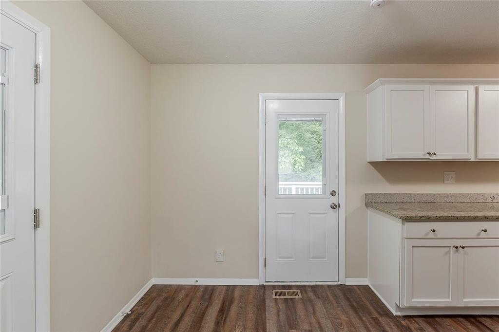 733 San Fernando Drive, Smyrna, Georgia image 5
