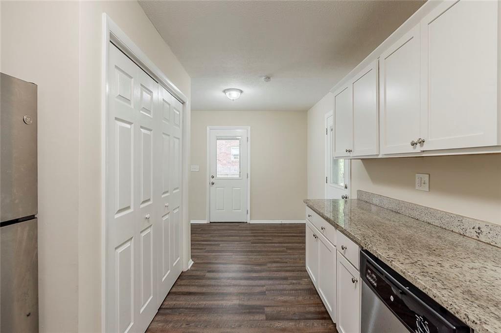 733 San Fernando Drive, Smyrna, Georgia image 4