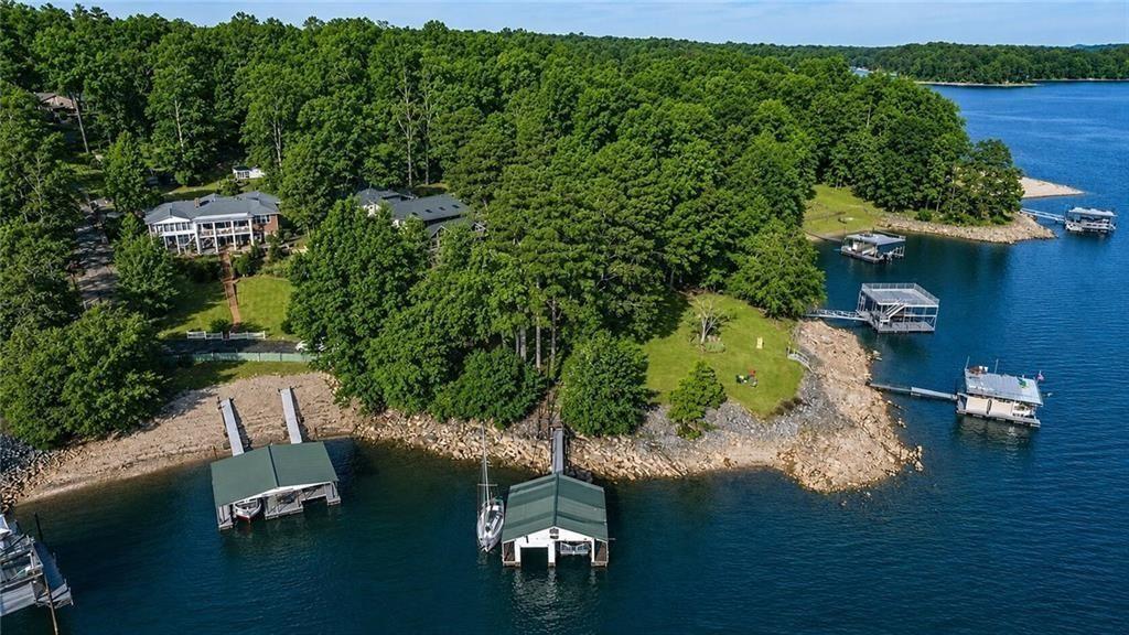 8225 Dogwood Trail