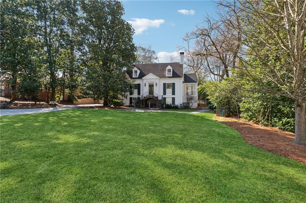 890 W Wesley Road, Atlanta, Georgia image 3