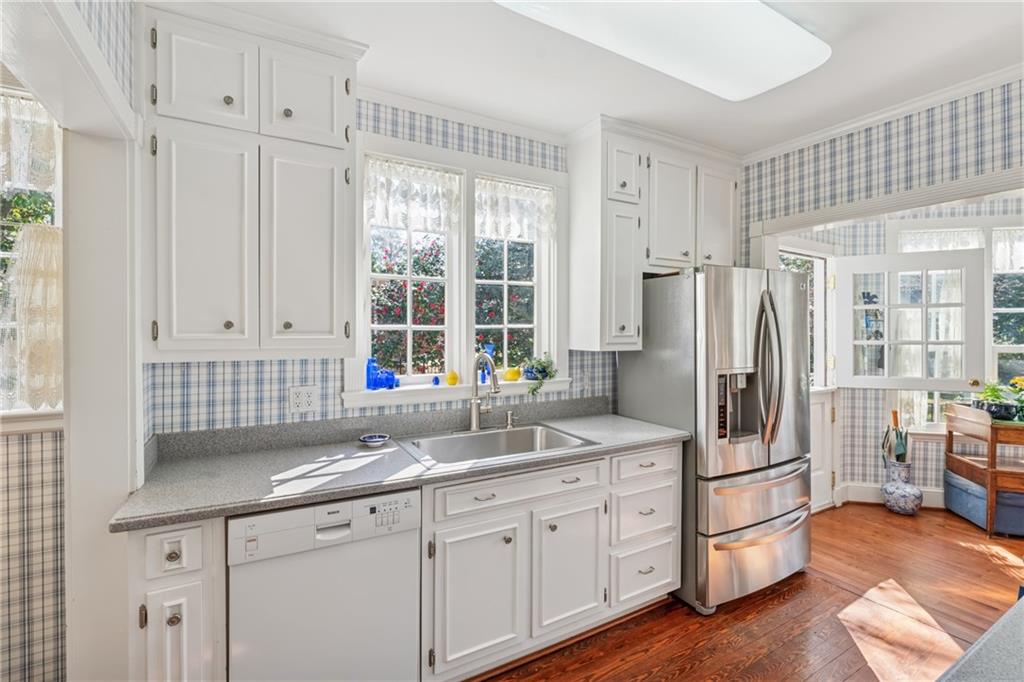 890 W Wesley Road, Atlanta, Georgia image 10