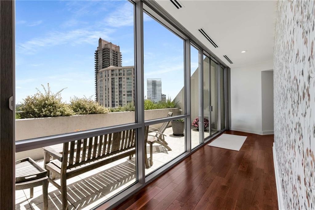 PARK REGENCY - Residential