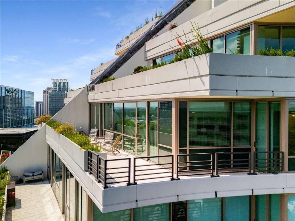 PARK REGENCY - Residential