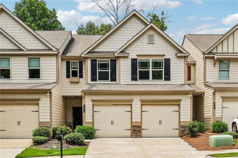 Townhouse For Sale - 3275 Castleberry Village Drive<br/> Cumming, GA 30040