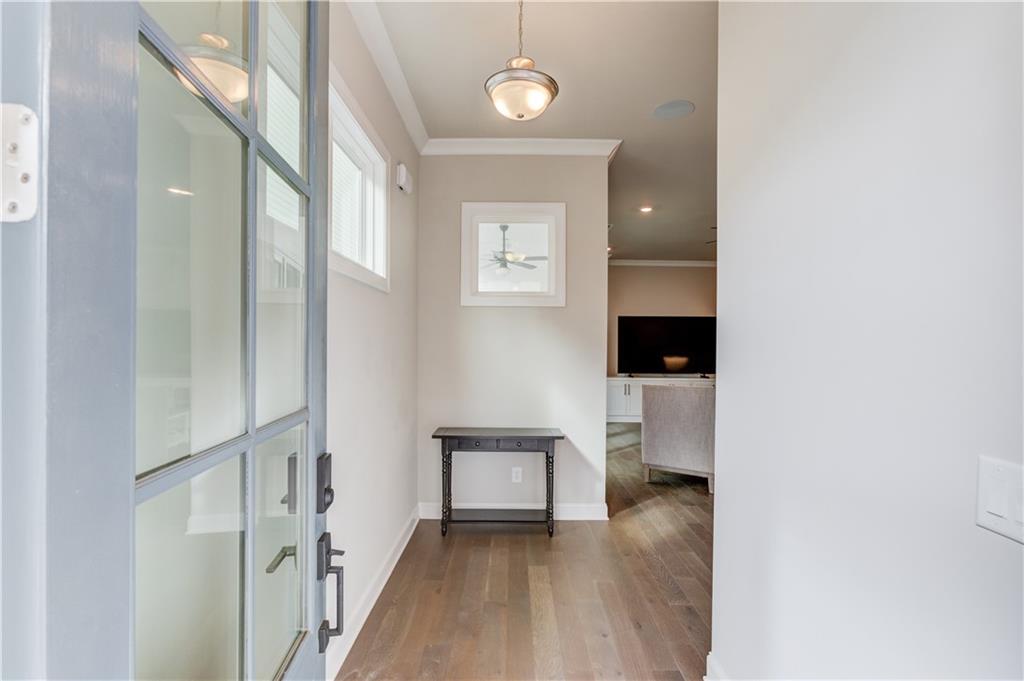 704 Hickory Hollow Walk