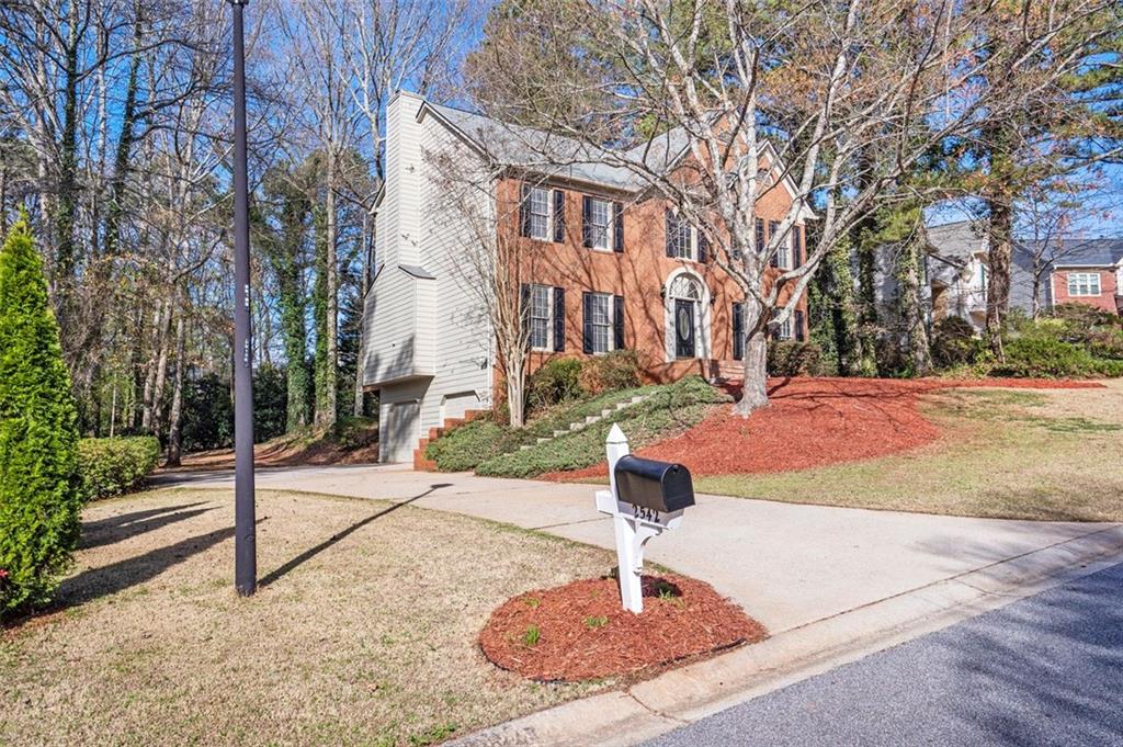 2542 ASHRIDGE Court