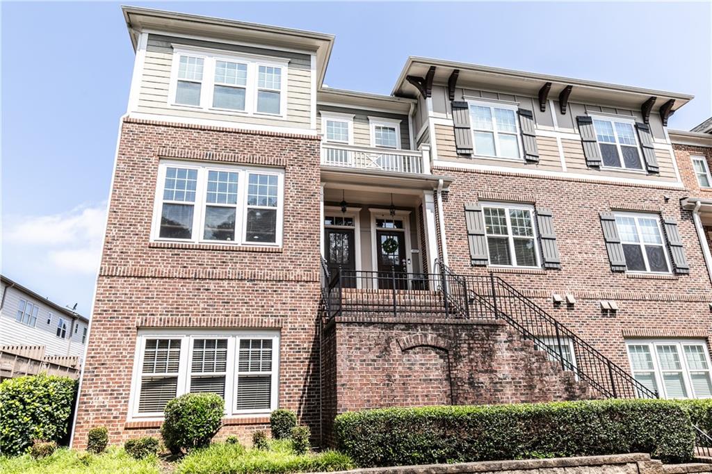 Rare opportunity to live in this luxury end unit Decatur townhome with 2 sided brick exterior, beautiful front entry with brick steps and wrought iron handrail to the front door, you will be amazed when entering the main level of the home, bright open floor plan, real hardwood floors,10 ft ceilings,9 ft doors,
honey maple kitchen cabinets with stone countertops, incredible oversized island for entertaining, Stainless Steel appliances, gas cooktop, new professional Italian vent hood that is vented outside of the home, electric oven, microwave, panty, open dining room, large family room with fireplace, deck on the main level for family enjoyment and entertaining, half bath, upper level features, large owner suit, coffered ceiling, walk in closet, bath with double vanity, separate glass
shower, garden tub, spacious 2nd bedroom with full bath and closet, laundry room and 9ft ceilings, lower level features huge bedroom with 10 ft ceilings, full bath, double door closet, two car garage and exterior parking. Gated Community with great pool. Locate inside the Perimeter with easy access to Emory,
CDC, CHOA, Mercer, Virginia Highland, City of Atlanta.
