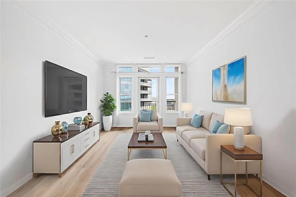 Atlanta, Georgia 30326, United States, 1 Bedroom Bedrooms, ,1 BathroomBathrooms,Residential,Active,254109