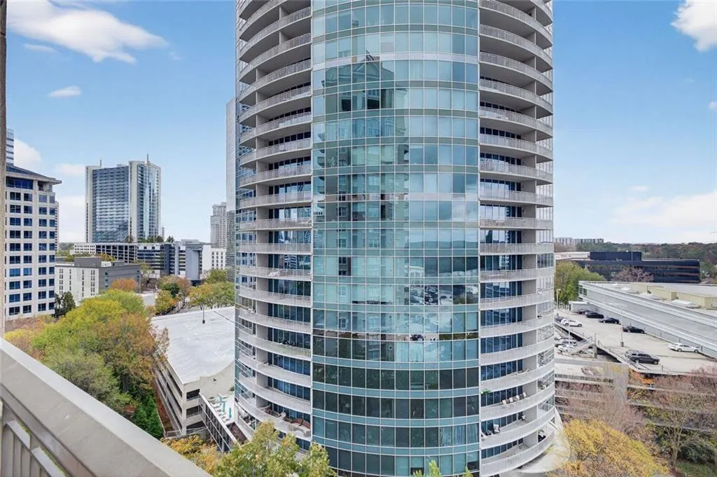 Atlanta, Georgia 30326, United States, 1 Bedroom Bedrooms, ,1 BathroomBathrooms,Residential,Active,254109