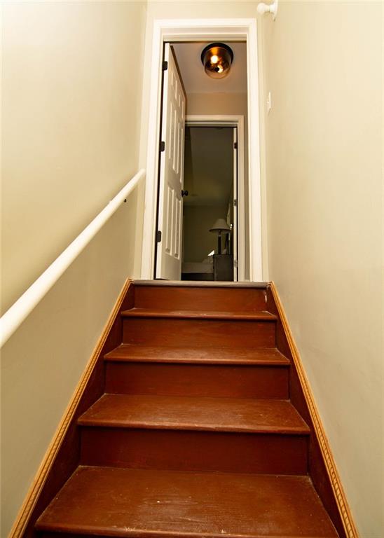 2751 Colonial Drive, College Park, Georgia image 6
