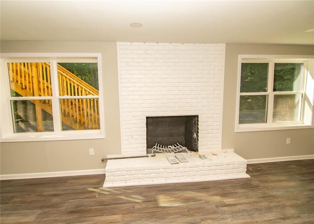 2751 Colonial Drive, College Park, Georgia image 9