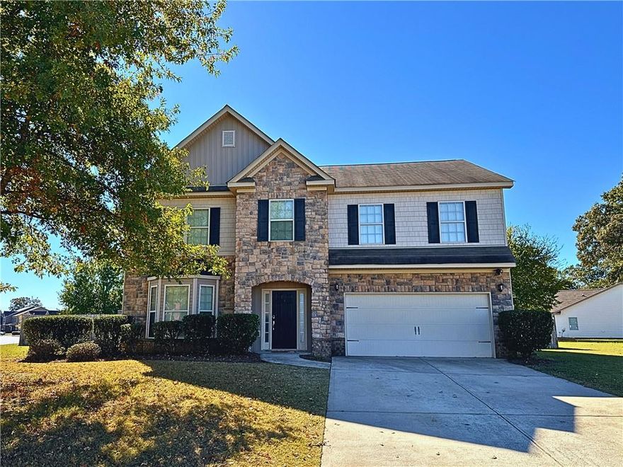 Charming Move-In Ready Home in Byron — Available Now Due to Job Relocation!

Welcome to 206 Christopher, a beautifully maintained home located in one of Byron’s most desirable neighborhoods. This inviting property offers the perfect blend of comfort, style, and convenience — all just minutes from local schools, shopping, and I-75.

Step inside to discover an open, light-filled floor plan featuring spacious living areas and modern finishes throughout. The kitchen is a true highlight, boasting stainless steel appliances, ample cabinetry, and a generous breakfast bar — ideal for both everyday living and entertaining.

The primary suite provides a peaceful retreat with a walk-in closet and a private en-suite bath. Additional bedrooms are nicely sized, offering flexibility for guests, a home office, or a growing family.

Outside, enjoy a beautifully landscaped yard and a covered patio perfect for relaxing or weekend gatherings. The property also includes an attached garage and plenty of storage space.

This home has been lovingly cared for — the only reason for selling is a job relocation. It’s truly move-in ready and waiting for its next owners to enjoy!

Don’t miss this opportunity to own a fantastic home in Byron. Schedule your showing today!