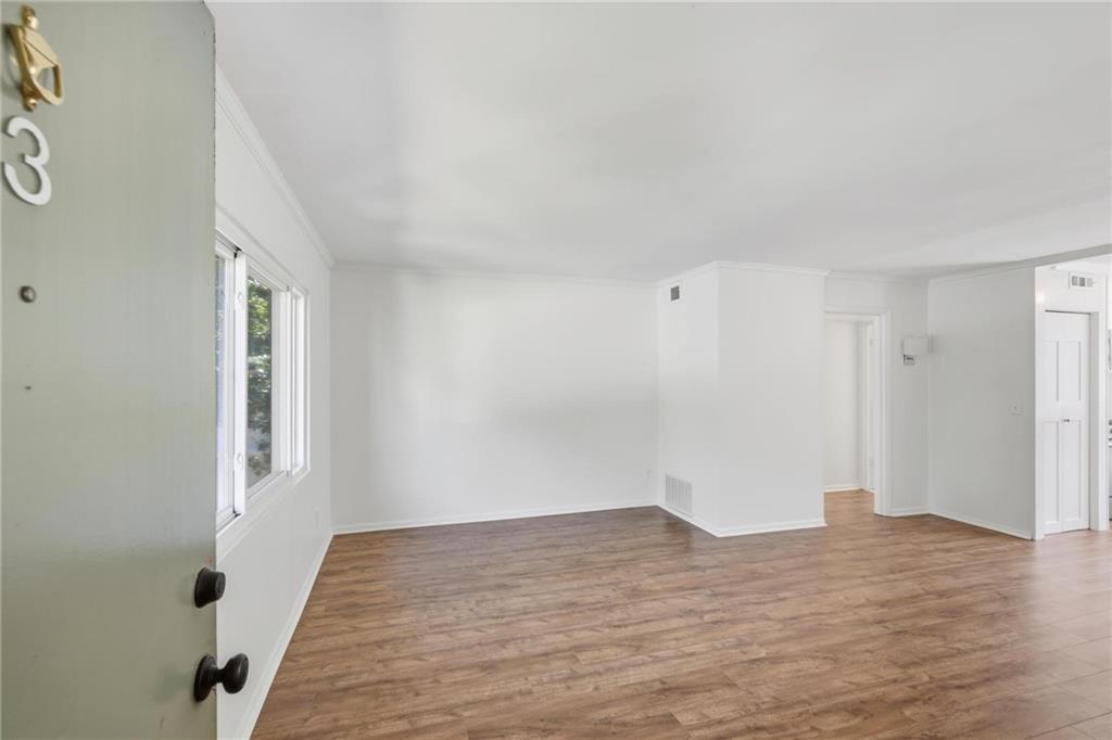 104 Ardmore Place NW 3