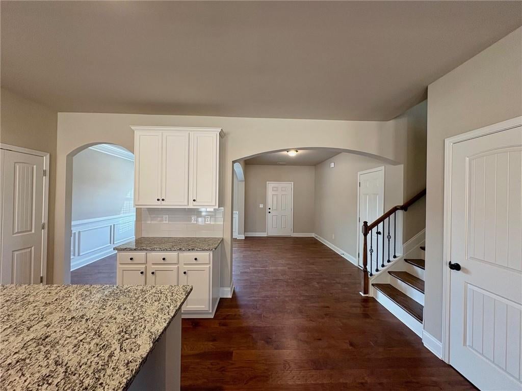 1046 Lakeview Oaks Court